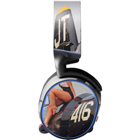 1940s Navy Pin-Up Girl On Corsair Fighter Plane SteelSeries Arctis 3 Skin